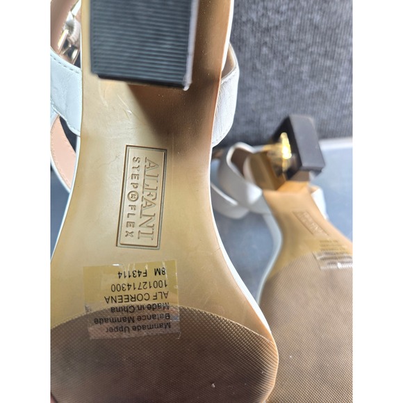 Alfani Coreena White Strappy Toe Loop Architectural Block Heel Sandals Size 8M - Picture 6 of 7